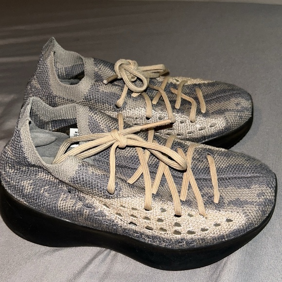 Toddler yeezy - Picture 2 of 6